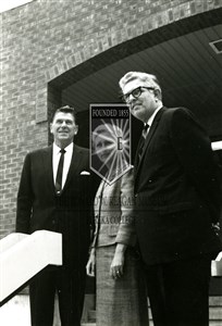 Image description is not available for 1967.137